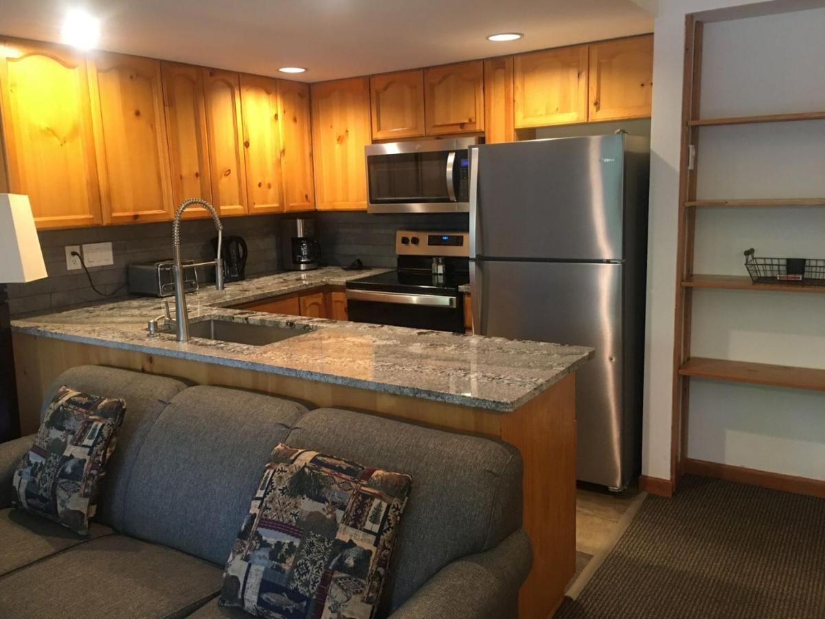 Valhalla Vacations At Whistler Exterior foto
